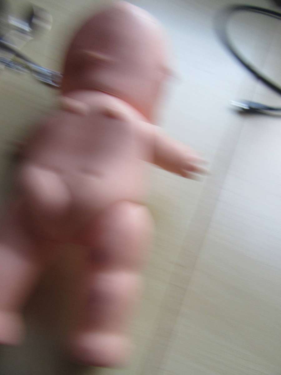 VINAGE KEWPIE DOLL WITH BLUE EYES - APPR. 21 CCM - AS PER SCAN