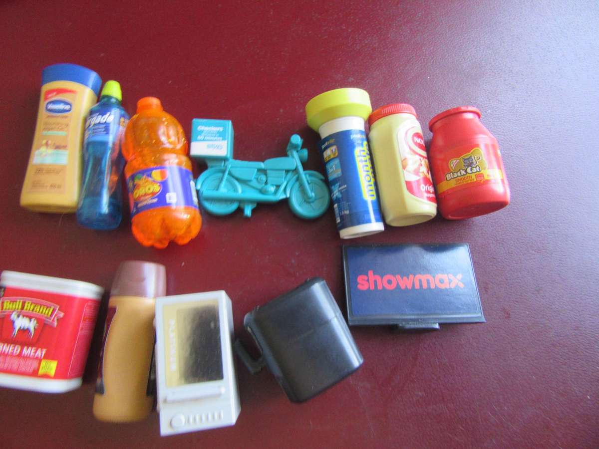 CHECKERS LITTLE SHOP GOES XTRA- 12 VARIOUS ITEMS - AS PER SCAN - BID PERITEM