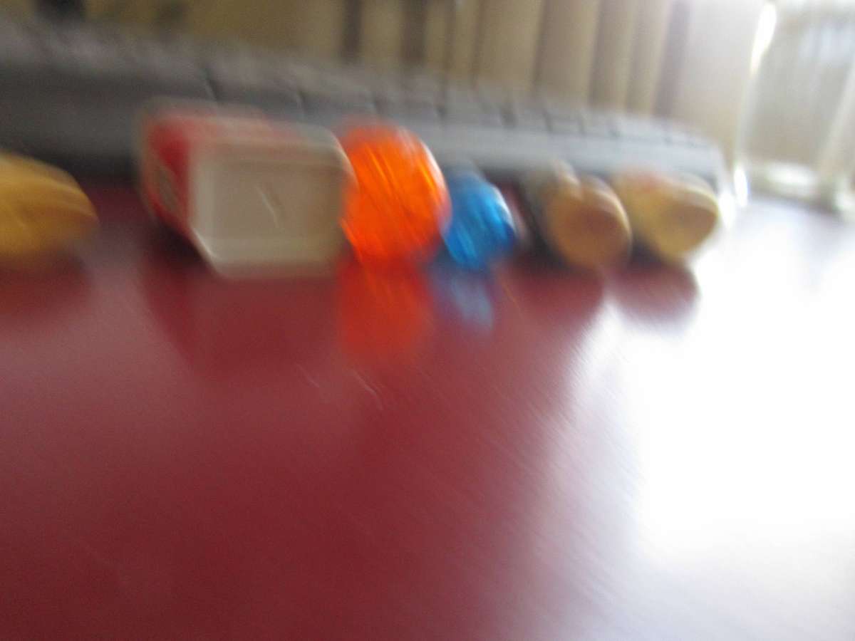 CHECKERS LITTLE SHOP GOES XTRA- 12 VARIOUS ITEMS - AS PER SCAN - BID PERITEM