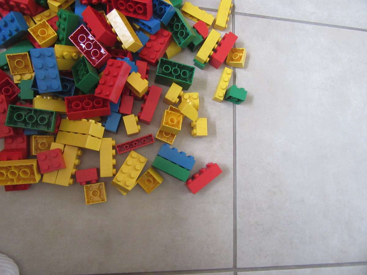 142 VARIOUS TYCO BUILDING BLOCKS - AS PER SCAN - BID PER ITEM