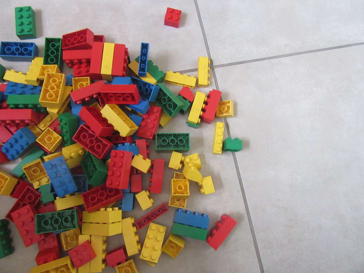 142 VARIOUS TYCO BUILDING BLOCKS - AS PER SCAN - BID PER ITEM