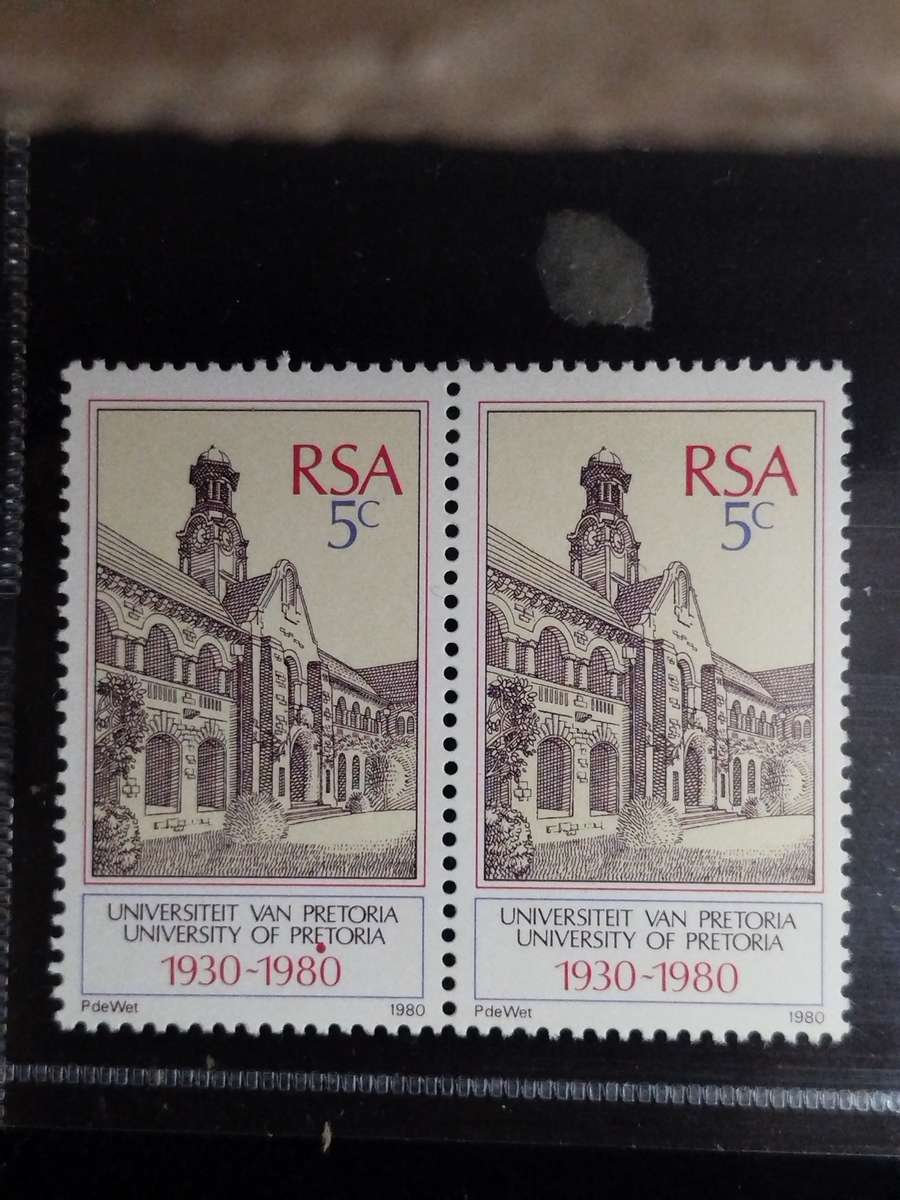 RSA - SACC 484 - Variety - Red Dot Above 80 of 1980 - UM Pair
