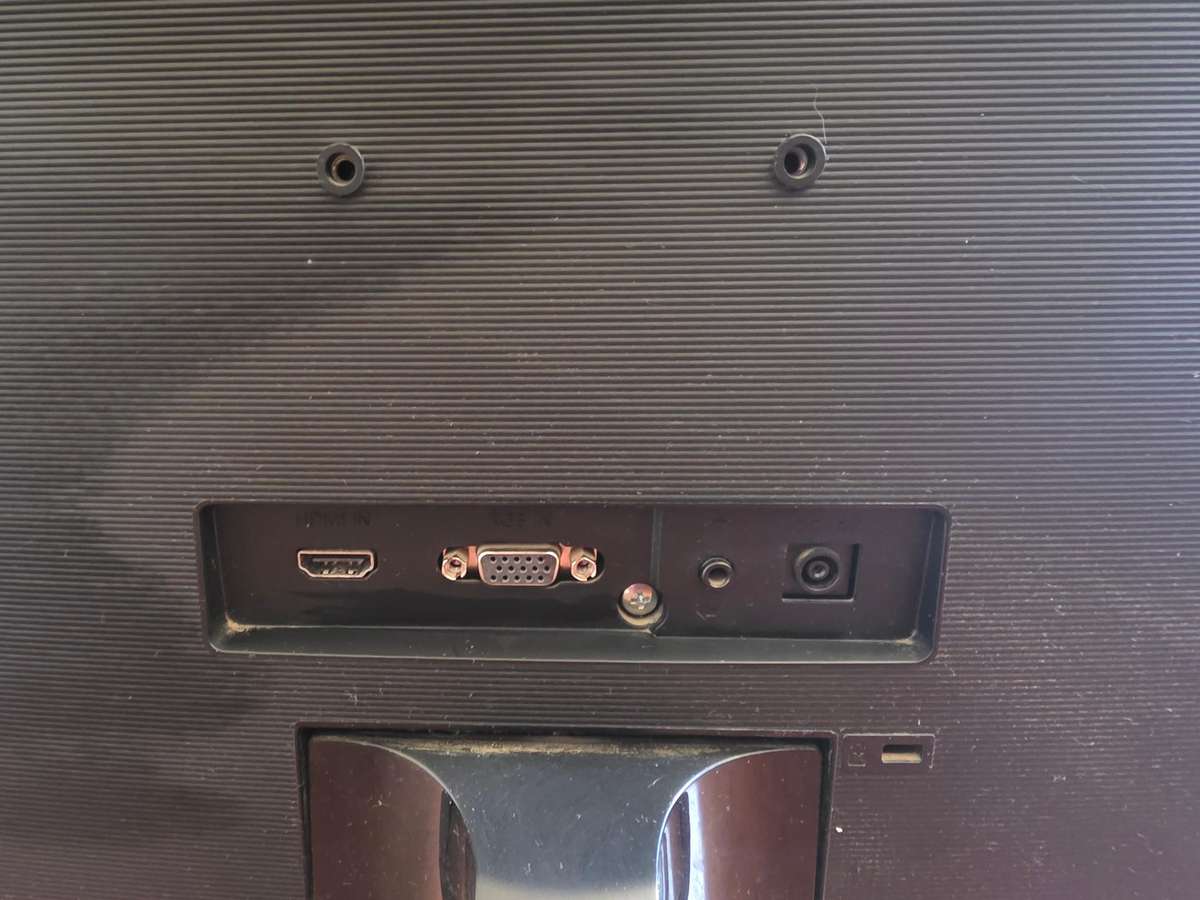 SAMSUNG 27INCH curved