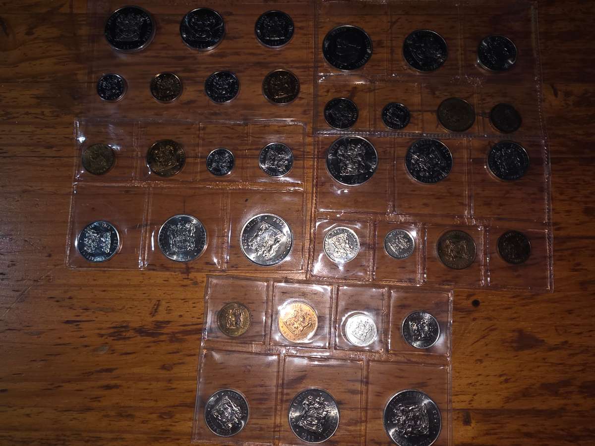 SA coin sets uncirculated