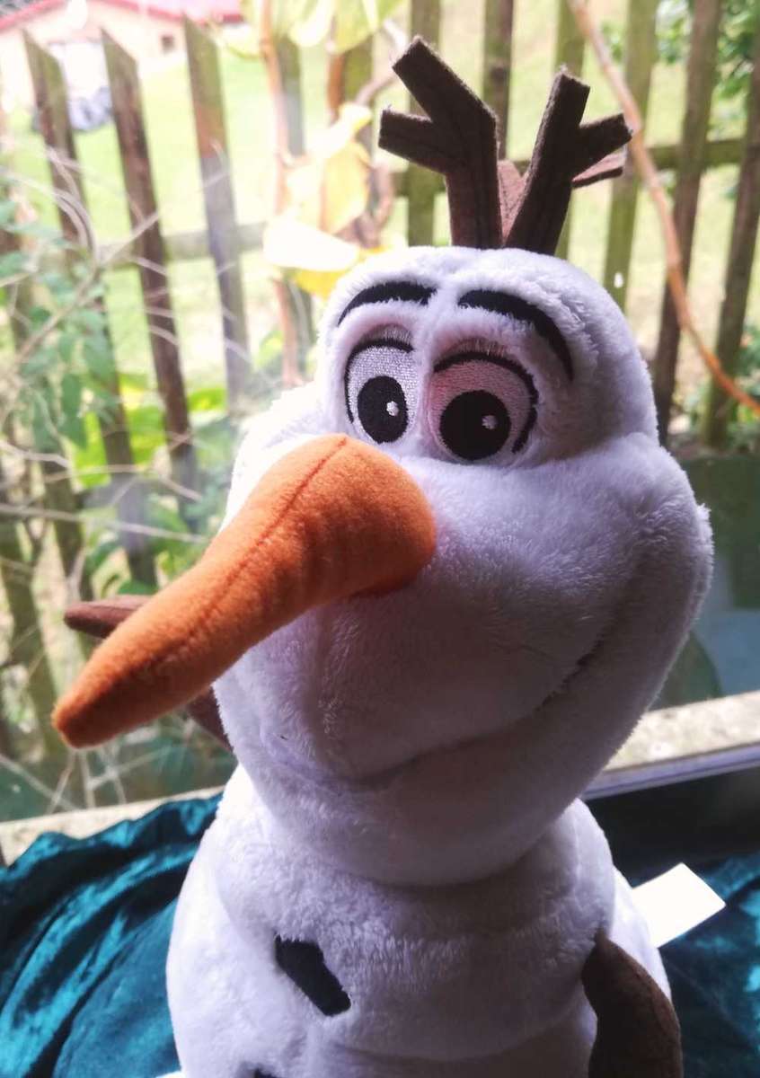 Disney's Olaf the Plush Snowman from Frozen!  30cm.
