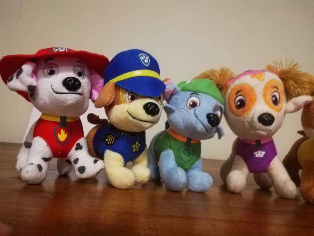 6x Paw Patrol Dogs. Great Addition to a Collection! Make Someone Happy!
