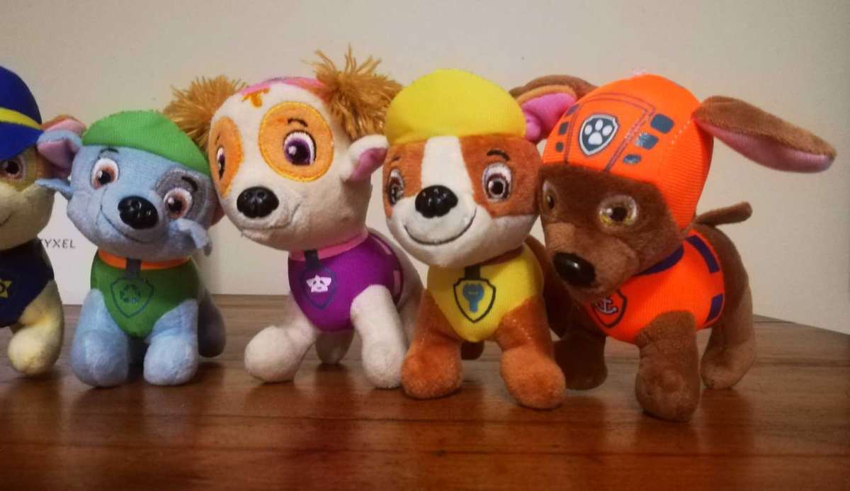6x Paw Patrol Dogs. Great Addition to a Collection! Make Someone Happy!
