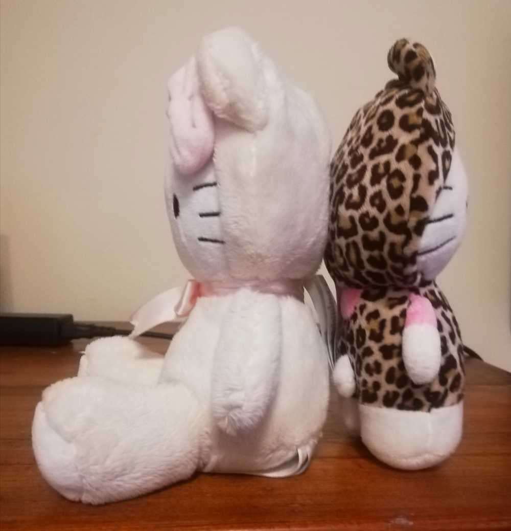 2x Hello Kitties with Leopard & Bear Hoodies!  Super Plush Sanrio Plush Toys!  18cm.