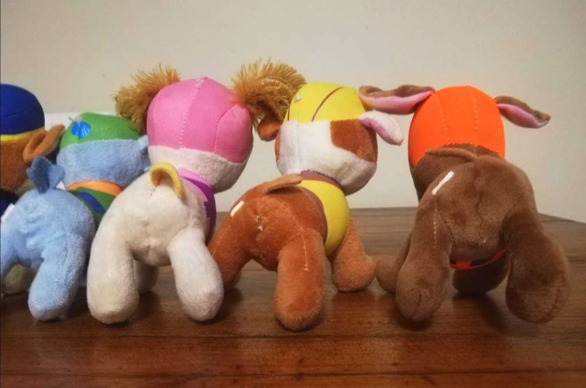 6x Paw Patrol Dogs. Great Addition to a Collection! Make Someone Happy!