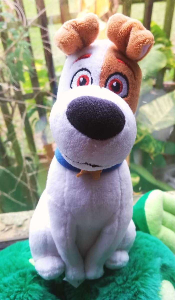 The Secret Life of Pets 2. Max the Terrier. Stuffed Animal Plush Toy. 22cm.