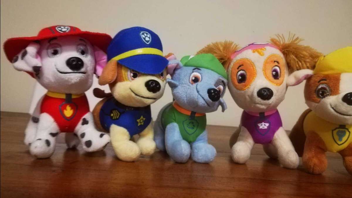 6x Paw Patrol Dogs. Great Addition to a Collection! Make Someone Happy!