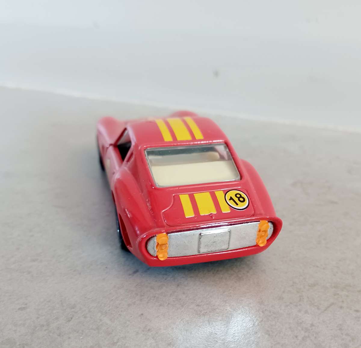 Model Ferrari 250GT (MOD072)