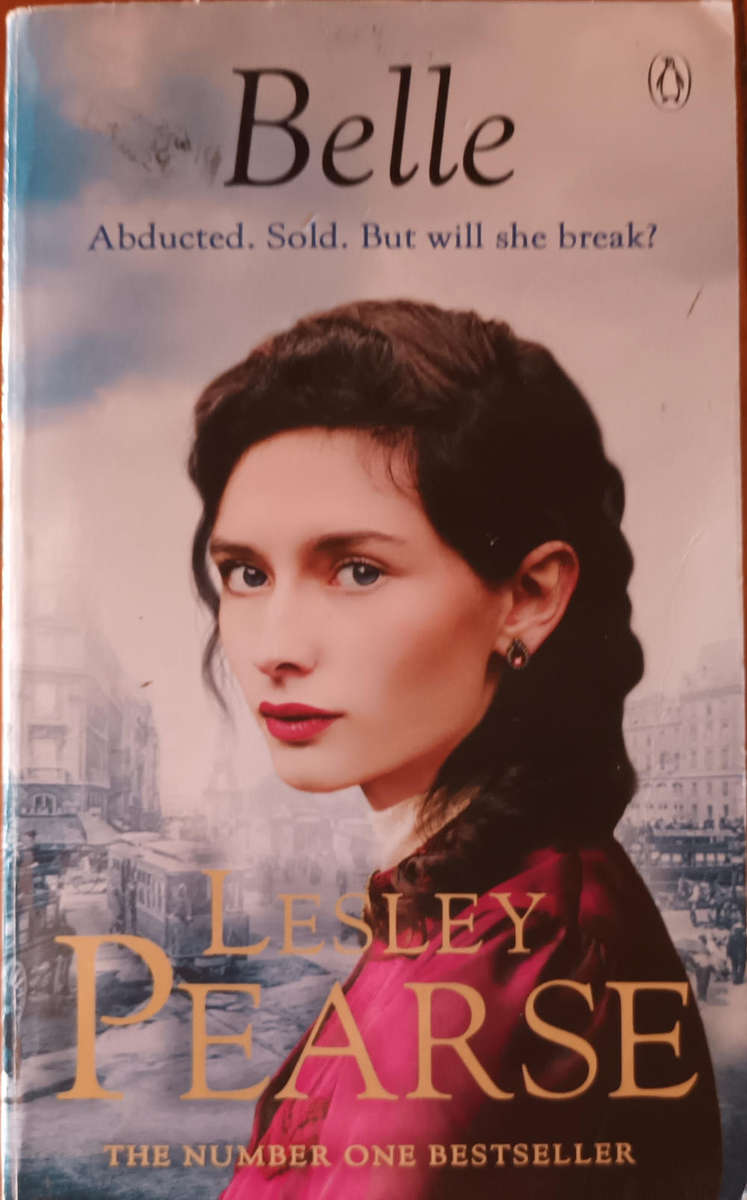 Belle. Lesley Pearse. Small-sized so cover