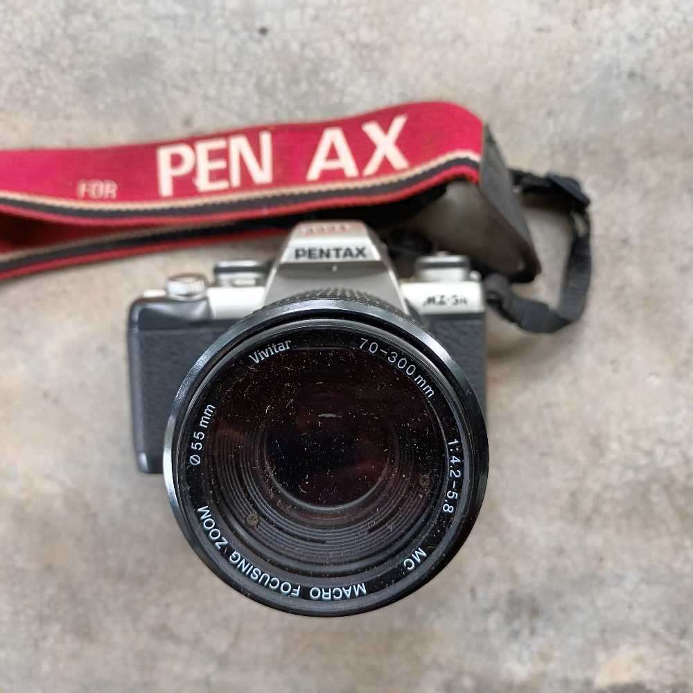 Pentax MZ-5N camera with 200mm lens