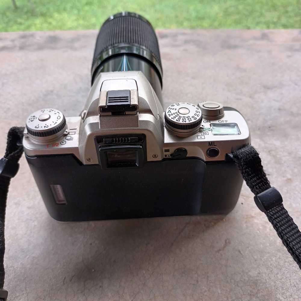 Pentax MZ-5N camera with 200mm lens