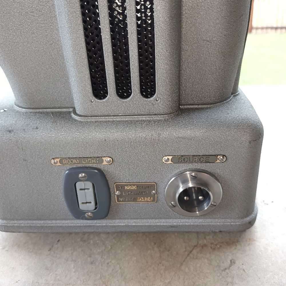 Elmo E-80 8mm kine movie projector