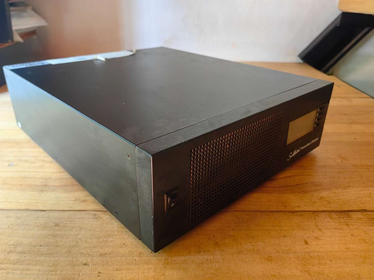 Sollatek PowerBack PB5000 4.2KW Pure Sine Wave Inverter