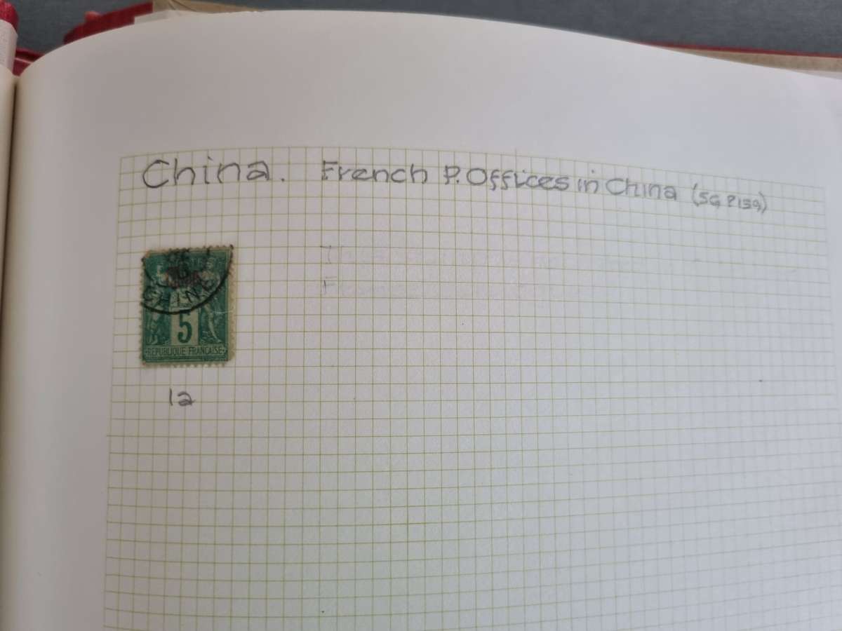 NEW AGE STAMP ALBUM SPRINGBACK WITH FRENCH COLONIES MINT/USED. AS PER IMAGES. NB: PLEASE READ BELOW!