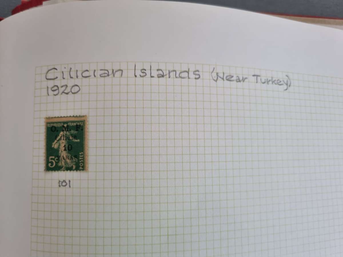 NEW AGE STAMP ALBUM SPRINGBACK WITH FRENCH COLONIES MINT/USED. AS PER IMAGES. NB: PLEASE READ BELOW!