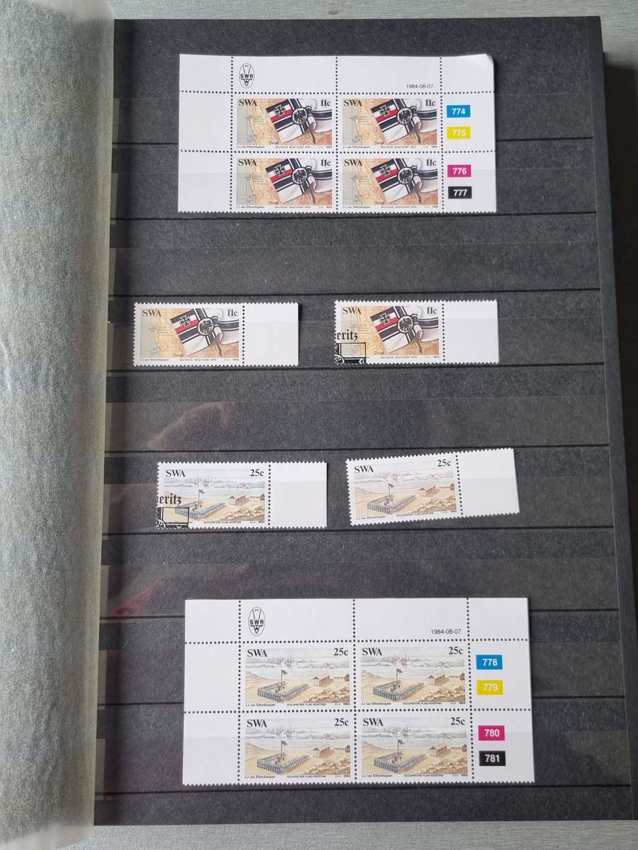 LINDER ALBUM IN DECENT NICK WITH MINT/CTO SWA CONTROLS/SINGLES ETC. AS PER IMAGES. PLEASE READ BELOW