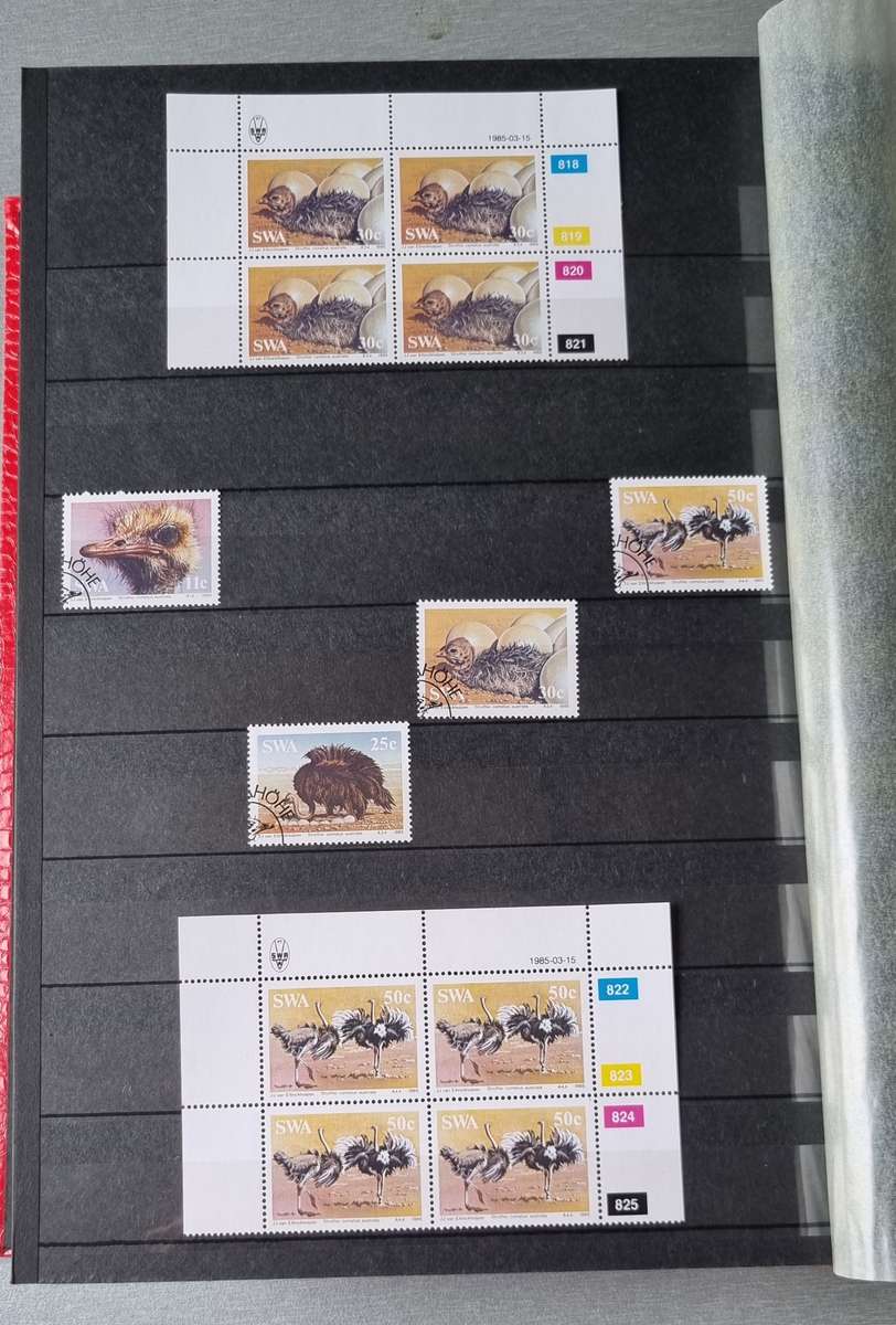 LINDER ALBUM IN DECENT NICK WITH MINT/CTO SWA CONTROLS/SINGLES ETC. AS PER IMAGES. PLEASE READ BELOW