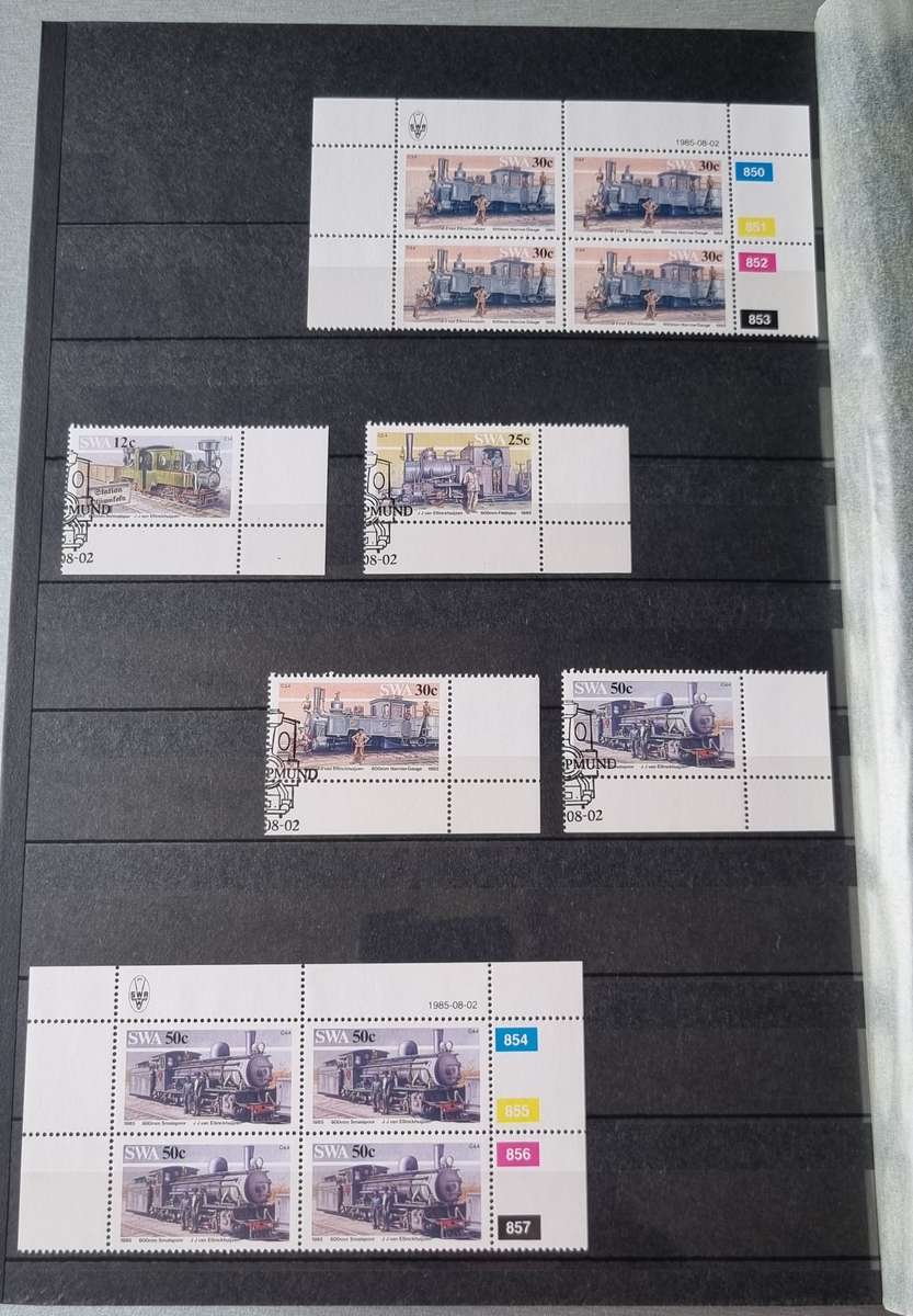 LINDER ALBUM IN DECENT NICK WITH MINT/CTO SWA CONTROLS/SINGLES ETC. AS PER IMAGES. PLEASE READ BELOW