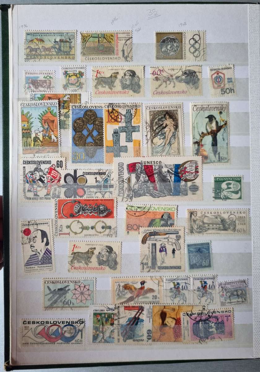 IDEAL ALBUM 2ND HAND WITH MIXED WORLD STAMPS (MAJORITY USED). AS PER IMAGES. NB: PLEASE READ BELOW!!