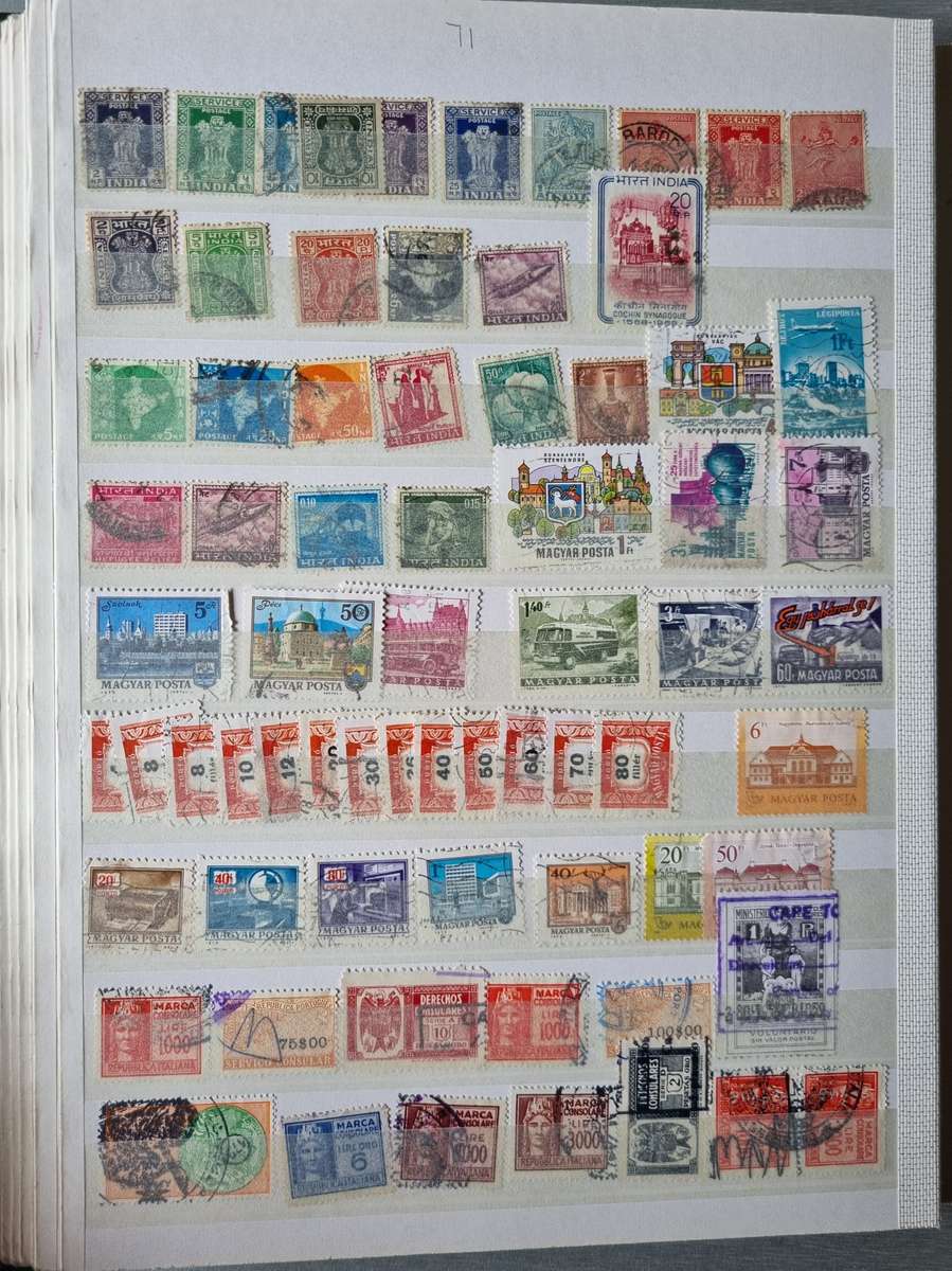 IDEAL ALBUM 2ND HAND WITH MIXED WORLD STAMPS (MAJORITY USED). AS PER IMAGES. NB: PLEASE READ BELOW!!