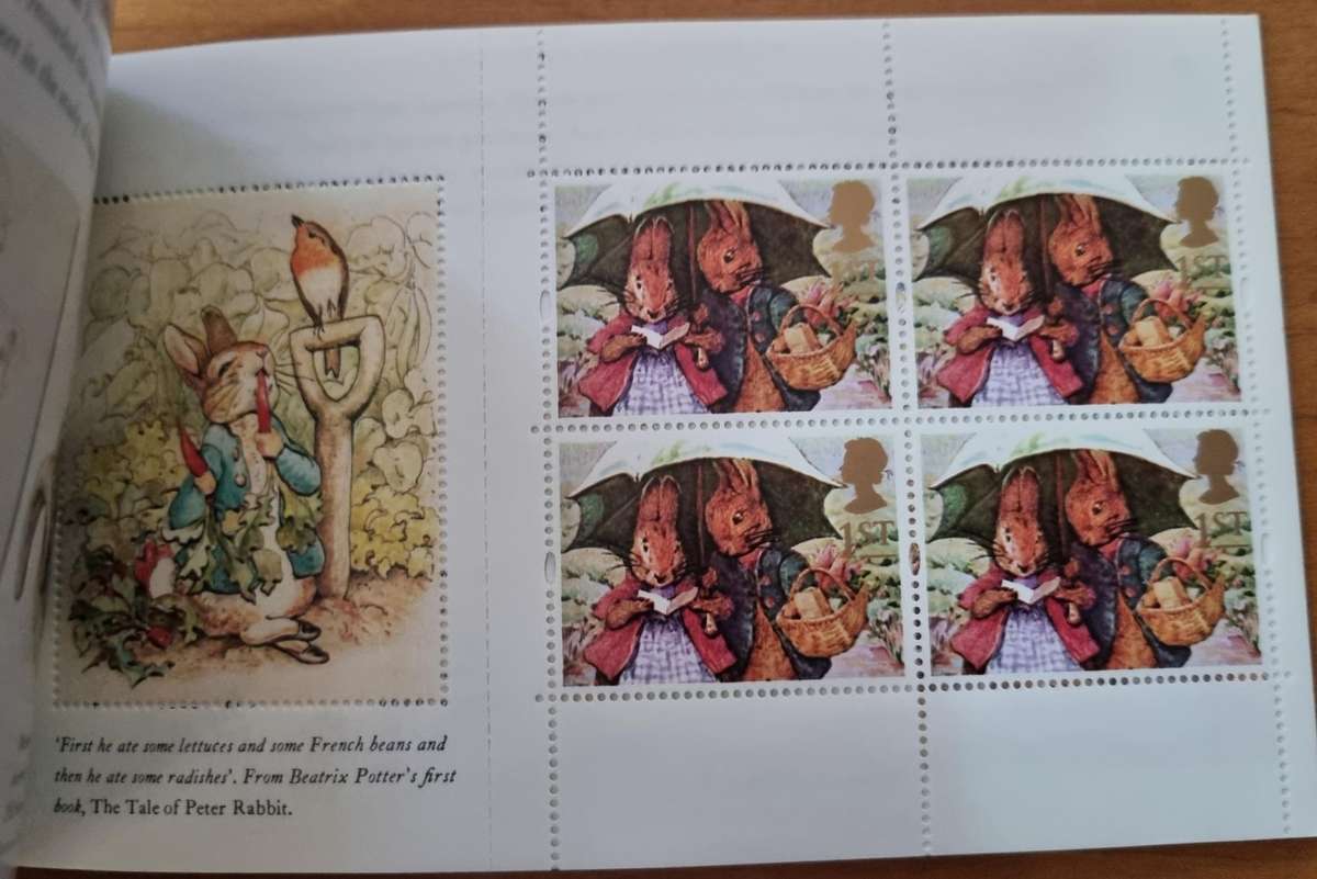 GB 1993 THE STORY OF BEATRIX POTTER £6 PRESTIGE MINT BOOKLET SG DX15. CV GBP 24.
