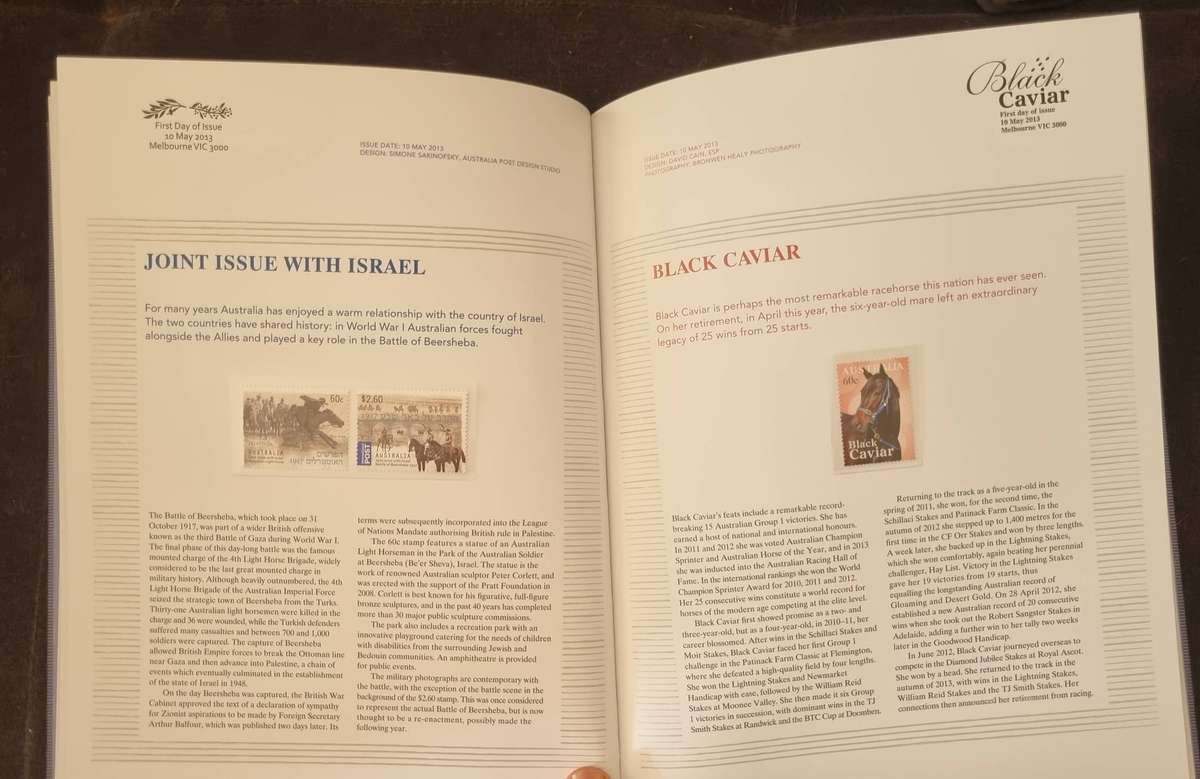 Australia 2013 Complete Year Book Collection of Australian Stamps   excellent value, thematics etc