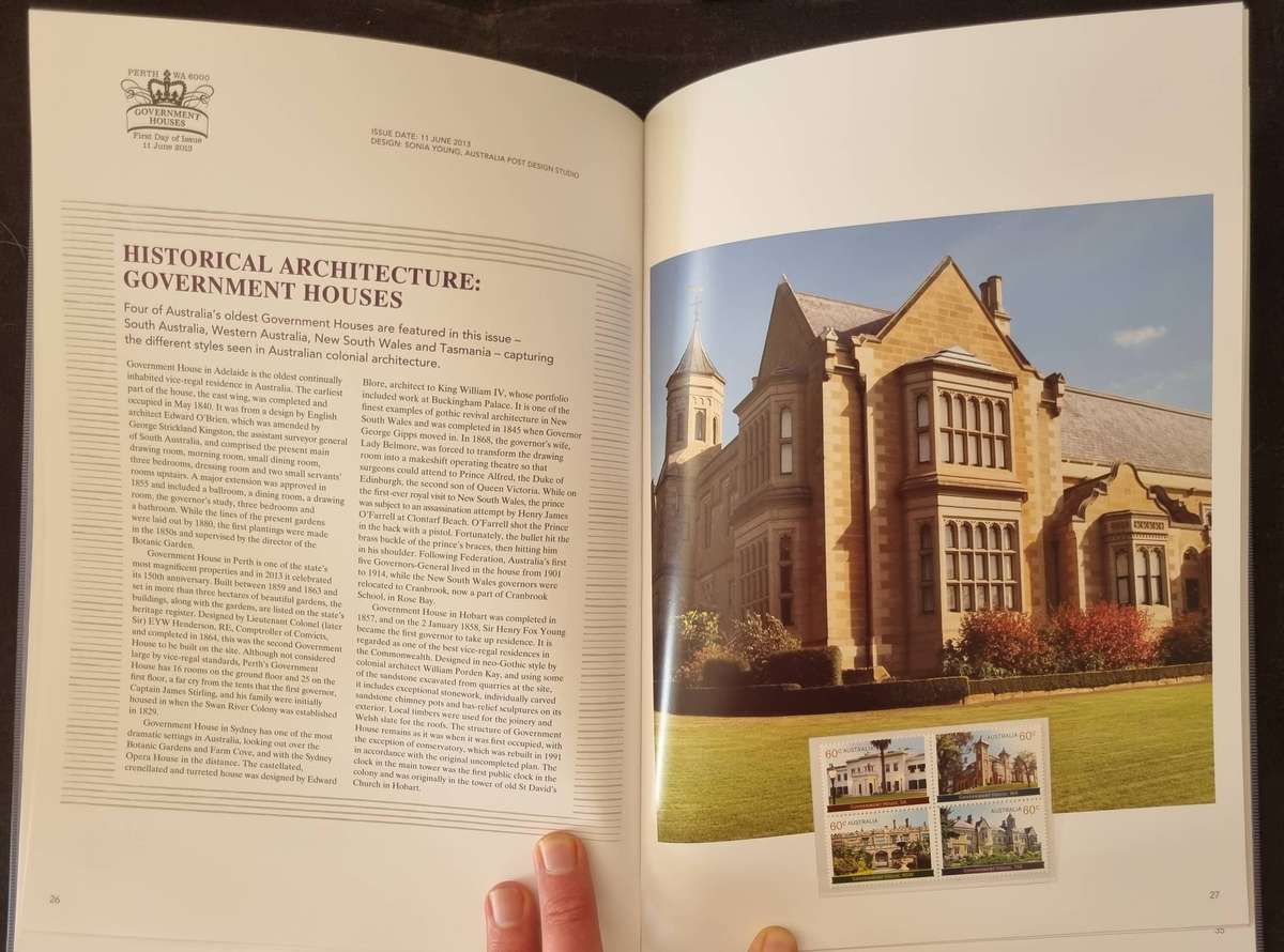 Australia 2013 Complete Year Book Collection of Australian Stamps   excellent value, thematics etc