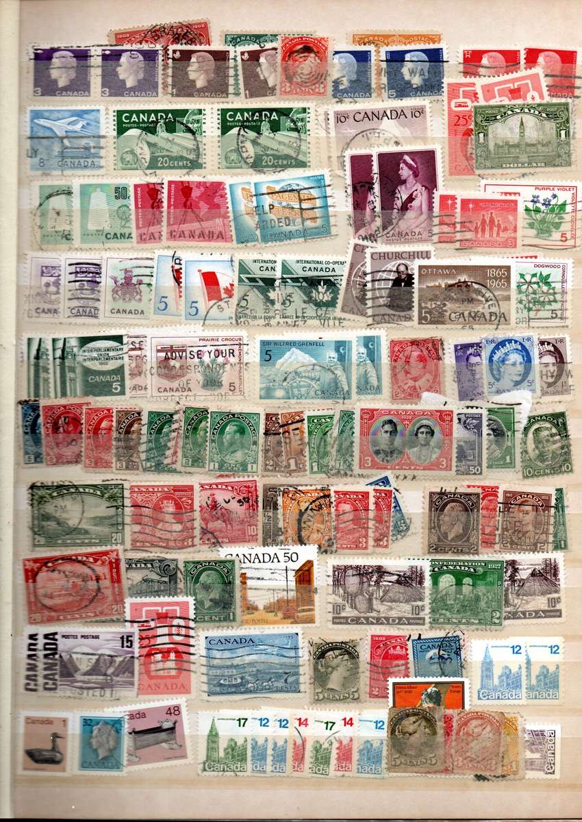 LIGHTHOUSE ALBUM 2ND HAND WITH MOSTY USED CANADA STAMPS. AS PER SCANS. NB: PLS READ BELOW!!!