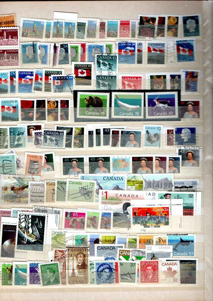 LIGHTHOUSE ALBUM 2ND HAND WITH MOSTY USED CANADA STAMPS. AS PER SCANS. NB: PLS READ BELOW!!!