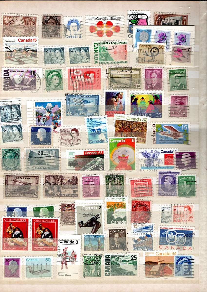 LIGHTHOUSE ALBUM 2ND HAND WITH MOSTY USED CANADA STAMPS. AS PER SCANS. NB: PLS READ BELOW!!!