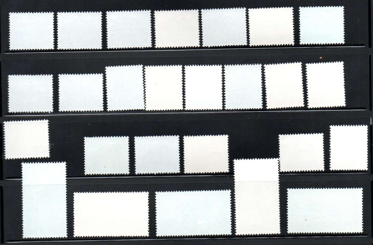 IRELAND 1982/3 IRISH ARCHITECTURE 3RD DEF UMM SINGLES TO 5 POUND. GOOD CV. GBP 40. AS PER SCANS.