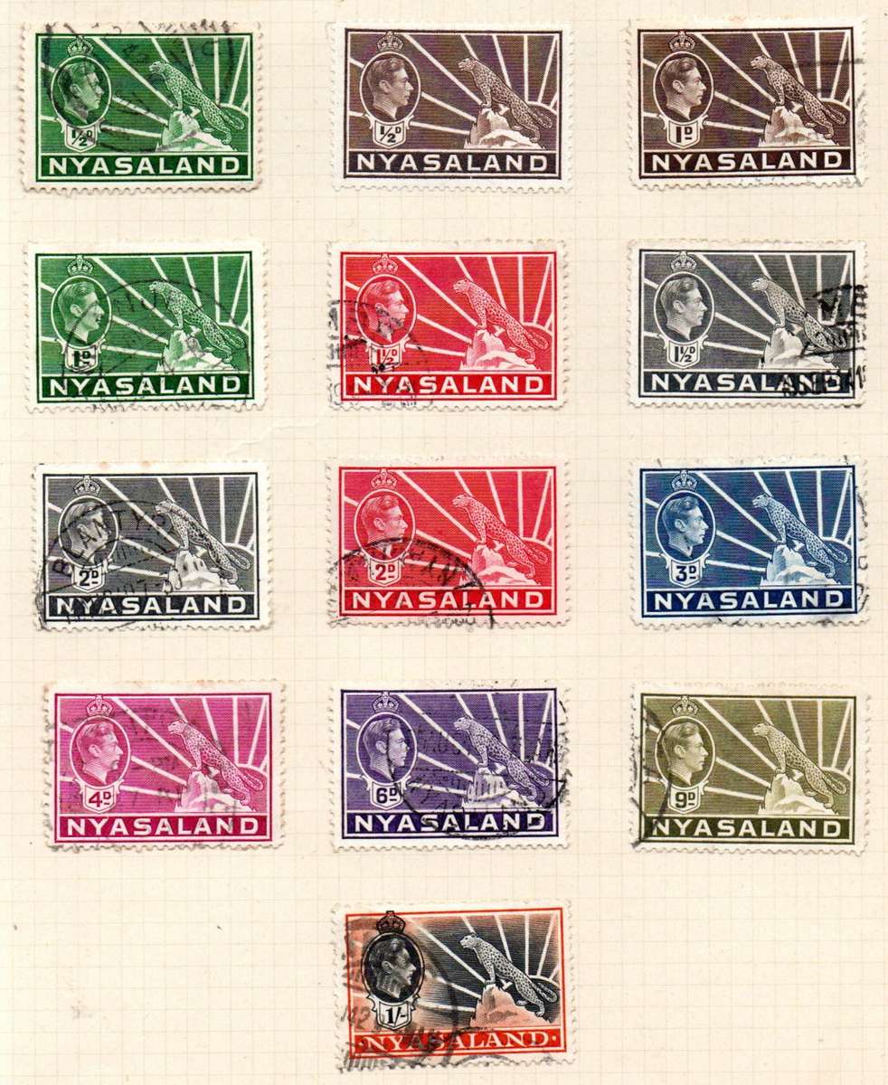 NYASALAND 1938-44 SHORT SET OF M/MINT + USED SINGLES TO 1s. SG130-138. CV GBP 86.5. USED ON PAGE.