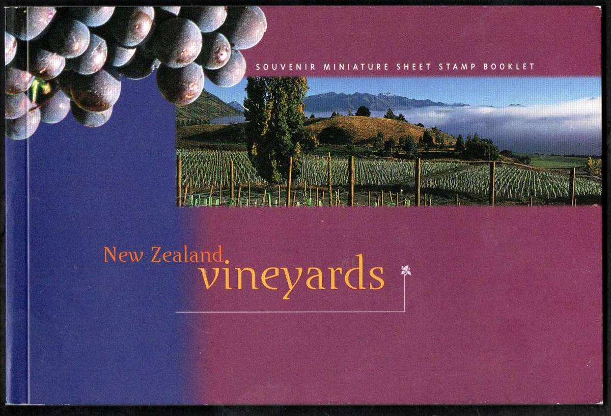 New Zealand 1997 New Zealand vineyards prestige stamp booklet mint  good value.