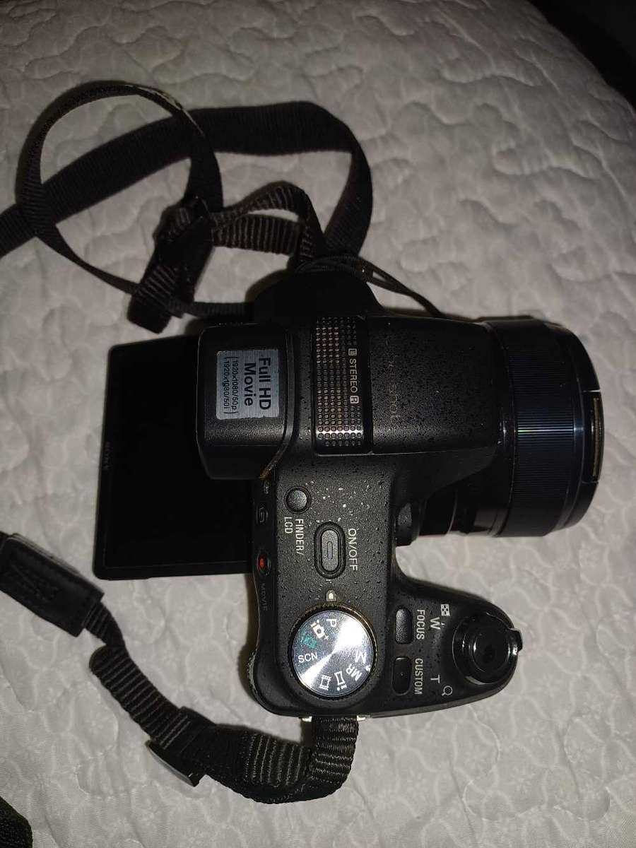 Sony dsc-hx100v camera 16.2 mp + Camera bag