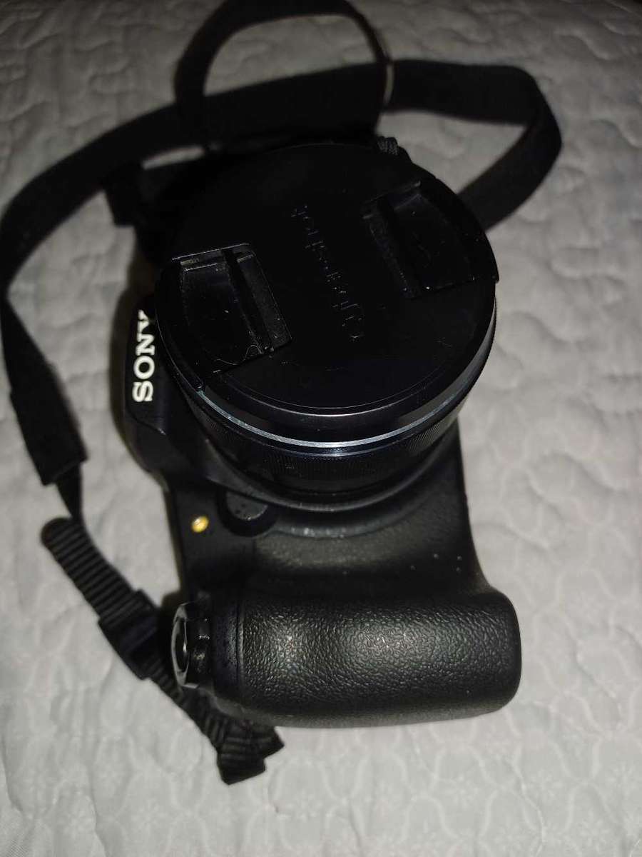 Sony dsc-hx100v camera 16.2 mp + Camera bag