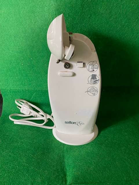 SALTON ELITE ELECTRIC CAN OPENER (LIKE NEW)
