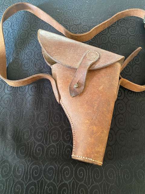 WW2 BRITISH ARMY LEATHER FLARE PISTOL HOLDER
