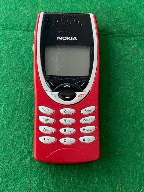VINTAGE NOKIA 8210 FOR SPARES