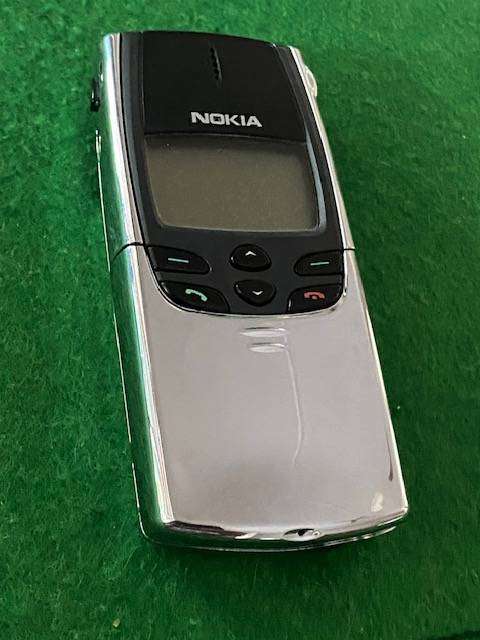 VINTAGE NOKIA 8810 FOR SPARES