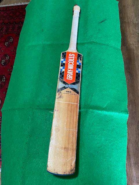 GREY NICHOLS ENGLISH WILLOW CRICKET  BAT SIZE 3