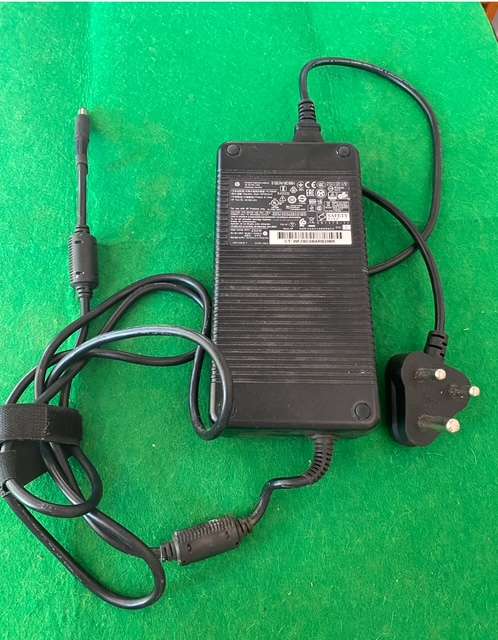 HP PN 901984-003.    230W. POWER. SUPPLY MODELHSTNN-DA12