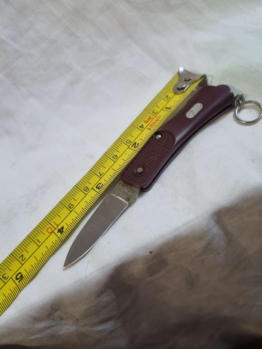 Schrade night hawk knife