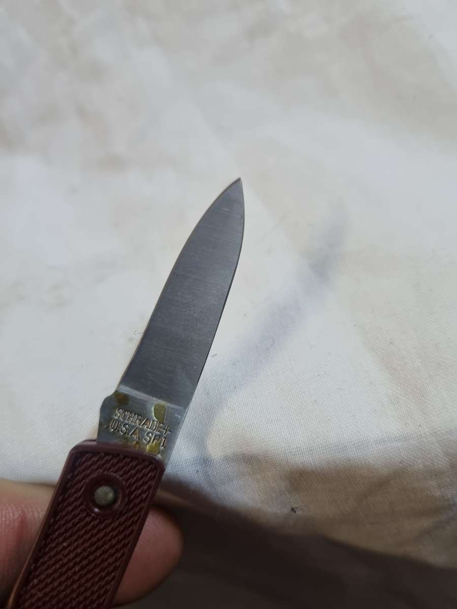 Schrade night hawk knife