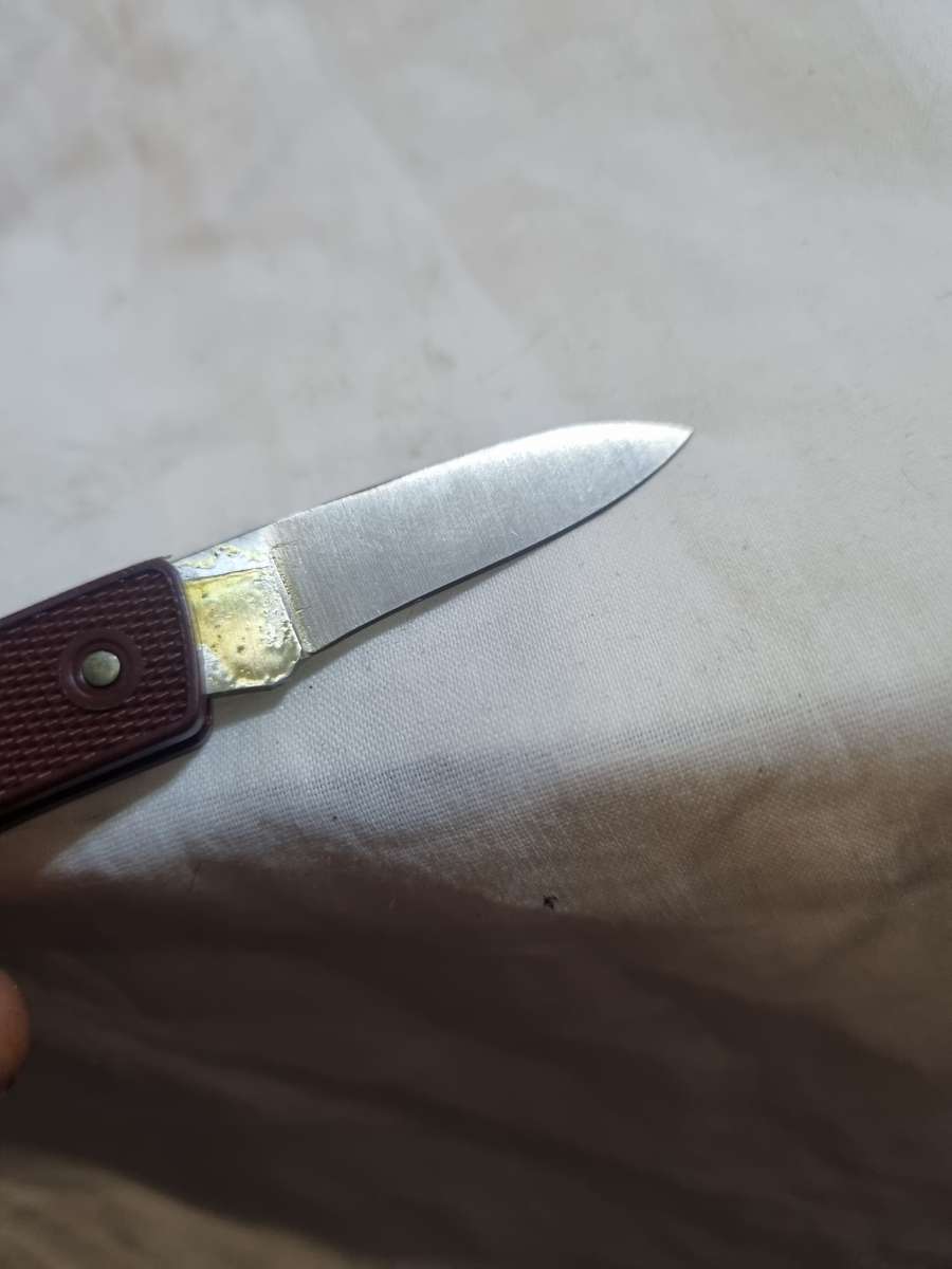 Schrade night hawk knife