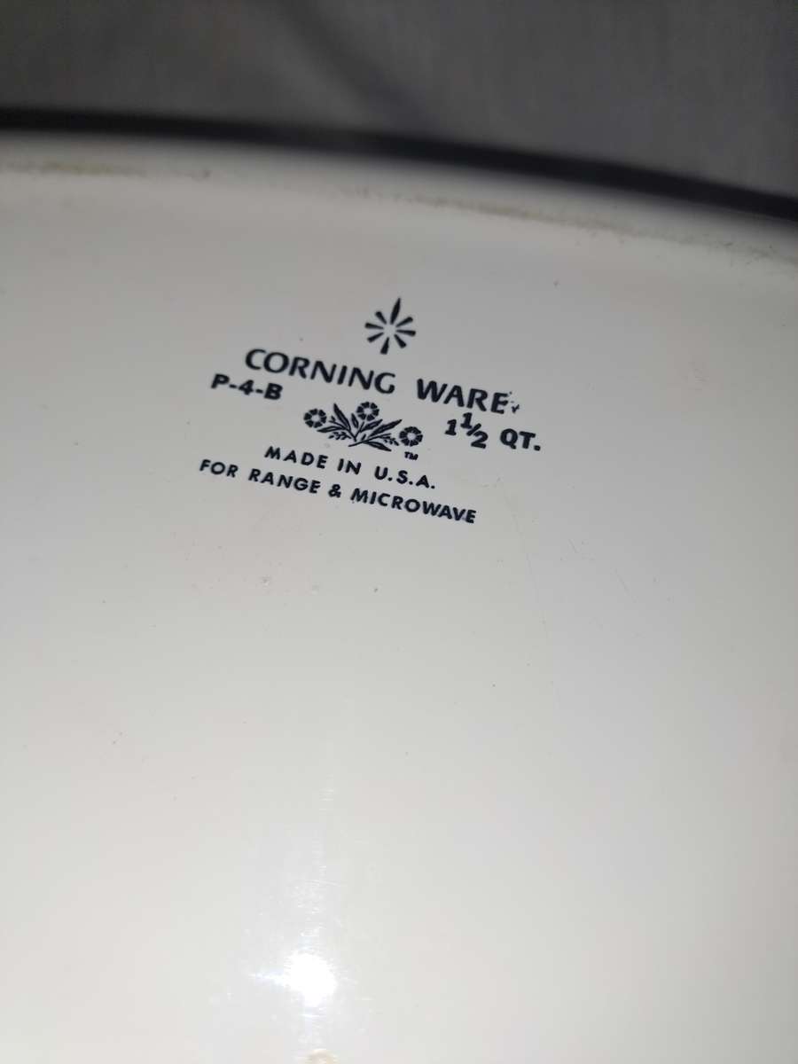 Blue and white corn flower corning ware