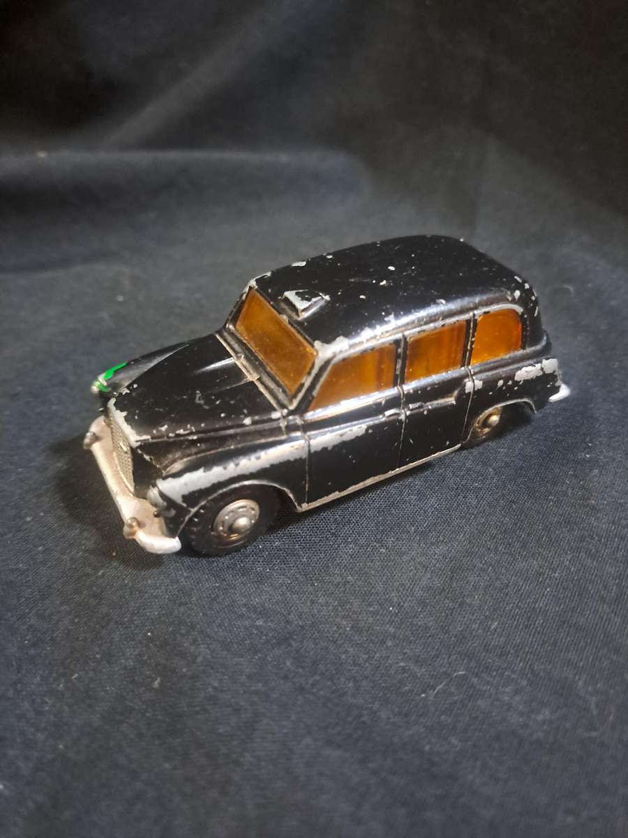 Lone star London taxi made in England